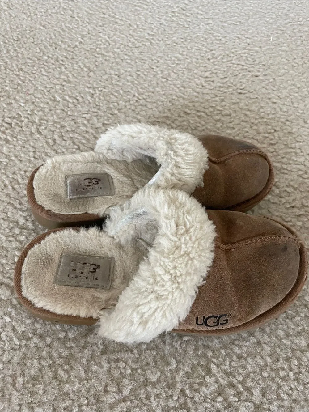 UGG Australia Kids’ Shearling Comfortable Slippers Size 1 Winter Cozy Leather